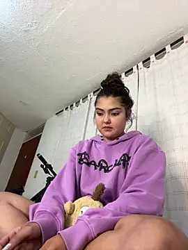 Snapshot of gabbyfoox chatting on 13, 12, 2024 gabbyfoox online show from 13, 12, 2024