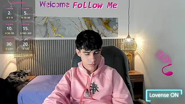 Snapshot of Dyla_n18 chatting on 2, 7, 2026 Dyla n18 online show from 2, 7, 2026