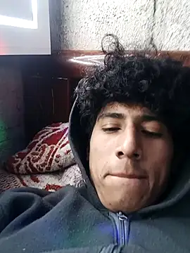 Snapshot of alexander32r chatting on 25, 9, 2025 alexander32r online show from 25, 9, 2025