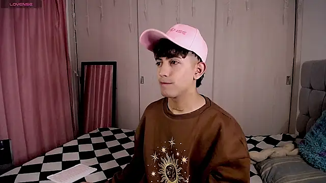 Snapshot of teobowny_ chatting on 19, 12, 2024 teobowny online show from 19, 12, 2024