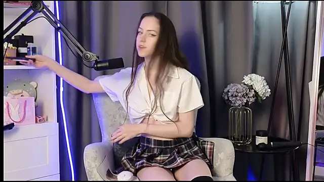 Snapshot of Anal_Girl_ chatting on 29, 4, 2026 Anal Girl online show from 29, 4, 2026