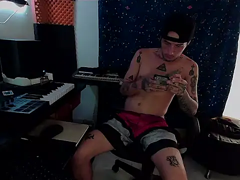 patrik tattoo  online show from 21, 2, 2025