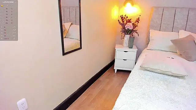 tutu milf online show from 4, 3, 2025