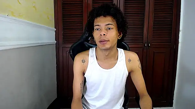 Snapshot of rose_Skinny_ chatting on 29, 9, 2025 rose Skinny online show from 29, 9, 2025