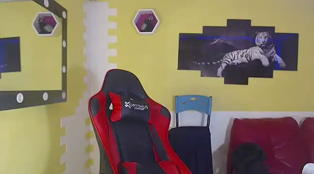 mau elixxx online show from 3, 1, 2025