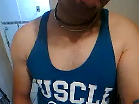 Snapshot of frank32love chatting on 2, 2, 2025 frank32love online show from 2, 2, 2025