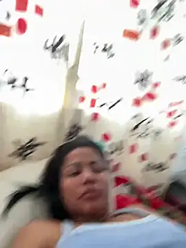 Snapshot of KarenGuzman_ chatting on 12, 3, 2025 KarenGuzman online show from 12, 3, 2025