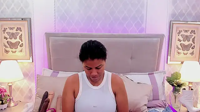 Snapshot of KarenGuzman_ chatting on 21, 3, 2025 KarenGuzman online show from 21, 3, 2025