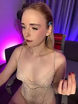 Snapshot of Eva_Millss chatting on 4, 1, 2025 Eva Millss online show from 4, 1, 2025