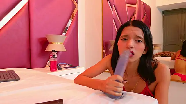 Snapshot of RebecaRelish chatting on 19, 12, 2024 RebecaRelish online show from 19, 12, 2024