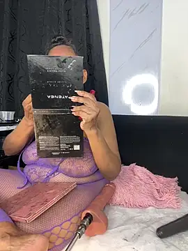 chiquimaturesexy online show from 15, 2, 2026