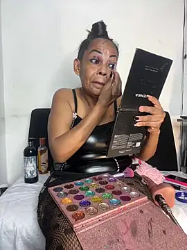 chiquimaturesexy online show from 24, 2, 2026