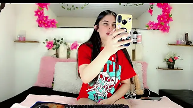 Snapshot of Madisson_Ivanova chatting on 28, 12, 2024 Madisson Ivanova online show from 28, 12, 2024