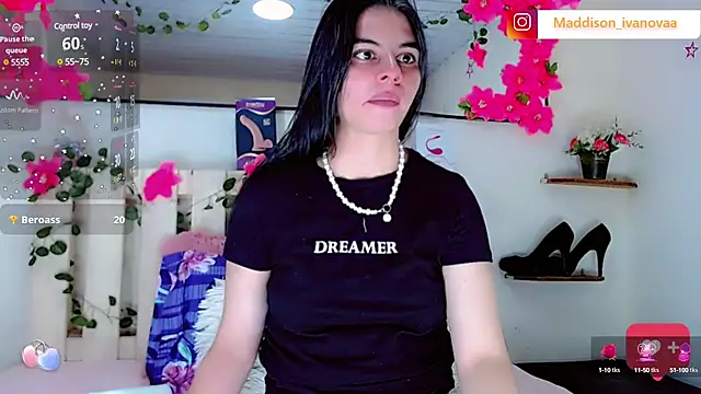 Snapshot of Madisson_Ivanova chatting on 11, 1, 2025 Madisson Ivanova online show from 11, 1, 2025