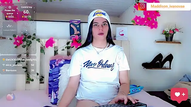 Snapshot of Madisson_Ivanova chatting on 11, 1, 2025 Madisson Ivanova online show from 11, 1, 2025