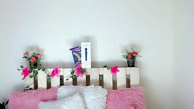 Snapshot of Madisson_Ivanova chatting on 24, 1, 2025 Madisson Ivanova online show from 24, 1, 2025