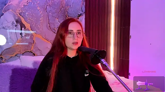 centaurigirl online show from 21, 12, 2025