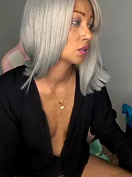 Snapshot of Amaliu_ chatting on 8, 5, 2026 Amaliu online show from 8, 5, 2026
