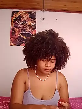 Snapshot of DANIELA_MICHEL chatting on 2, 12, 2024 DANIELA MICHEL online show from 2, 12, 2024