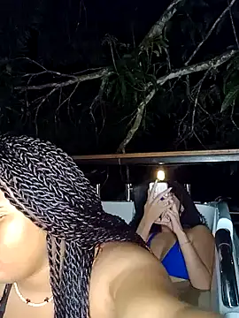 Snapshot of DANIELA_MICHEL chatting on 17, 12, 2024 DANIELA MICHEL online show from 17, 12, 2024