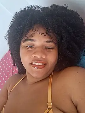 Snapshot of DANIELA_MICHEL chatting on 31, 1, 2025 DANIELA MICHEL online show from 31, 1, 2025