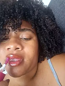 Snapshot of DANIELA_MICHEL chatting on 19, 2, 2025 DANIELA MICHEL online show from 19, 2, 2025