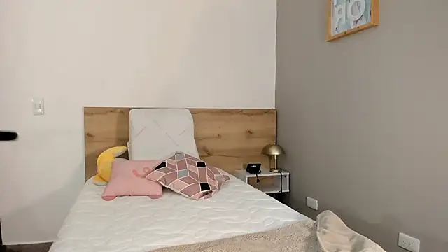 Snapshot of agussaenz chatting on 10, 2, 2025 agussaenz online show from 10, 2, 2025