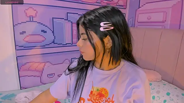 Snapshot of _18alice chatting on 3, 3, 2025 18alice online show from 3, 3, 2025