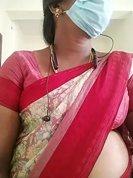 Snapshot of Preethytamilsexy chatting on 7, 7, 2026 Preethytamilsexy online show from 7, 7, 2026