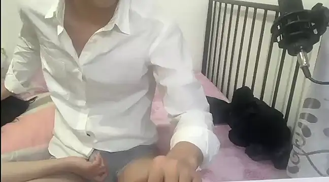 Snapshot of TGH521 chatting on 7, 1, 2025 TGH521 online show from 7, 1, 2025