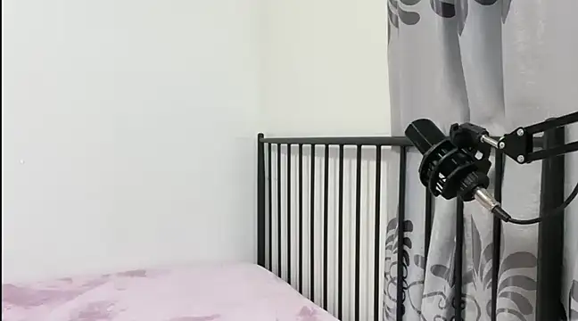 Snapshot of TGH521 chatting on 12, 1, 2025 TGH521 online show from 12, 1, 2025