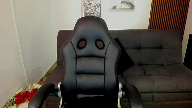 crimson tati  online show from 10, 9, 2025