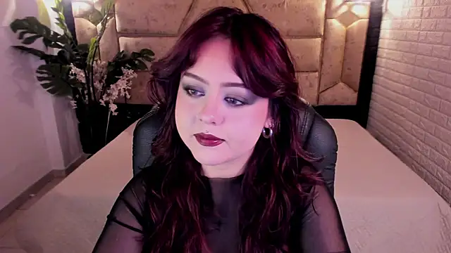 Snapshot of crimson_tati_ chatting on 15, 5, 2026 crimson tati online show from 15, 5, 2026