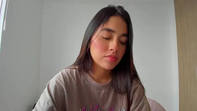 AriaMontgomery online show from 1, 12, 2025