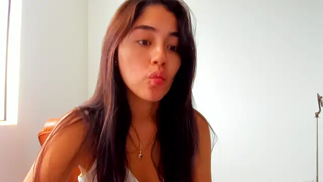 Snapshot of AriaMontgomery chatting on 4, 7, 2026 AriaMontgomery online show from 4, 7, 2026