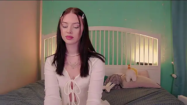 StellaryShy online show from 10, 12, 2024