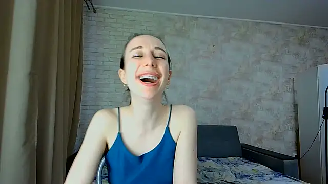 Snapshot of Anika_bloom chatting on 20, 6, 2026 Anika bloom online show from 20, 6, 2026