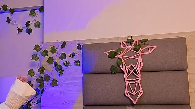 Snapshot of Lily_Miiller chatting on 9, 11, 2025 Lily Miiller online show from 9, 11, 2025