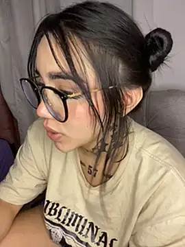 Snapshot of Nickiiiii chatting on 3, 1, 2025 Nickiiiii online show from 3, 1, 2025