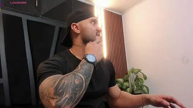 JeanColleman online show from 13, 12, 2025