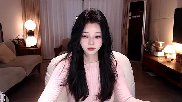 sweateanv  online show from 3, 3, 2026