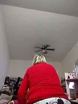 Playmate86 online show from 6, 12, 2024