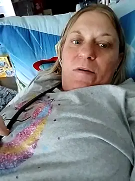 Playmate86 online show from 27, 2, 2025