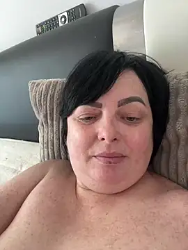 Amandamuller1982 online show from 21, 2, 2025