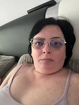 Amandamuller1982 online show from 2, 3, 2025