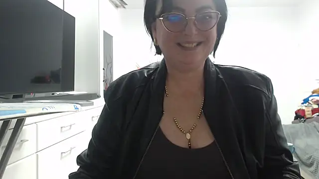 Amandamuller1982 online show from 11, 11, 2025