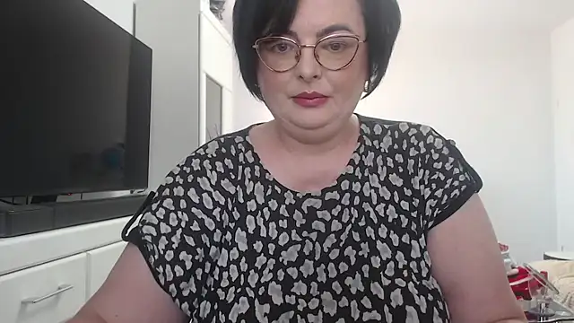 Snapshot of Amandamuller1982 chatting on 6, 5, 2026 Amandamuller1982 online show from 6, 5, 2026