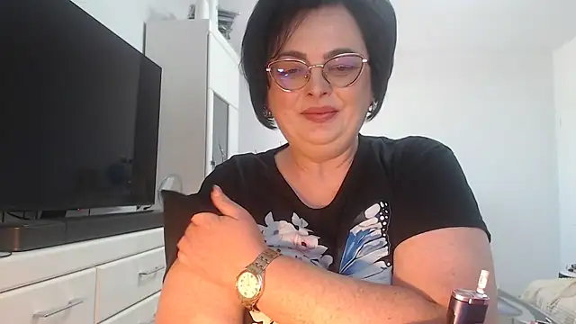 Snapshot of Amandamuller1982 chatting on 7, 5, 2026 Amandamuller1982 online show from 7, 5, 2026