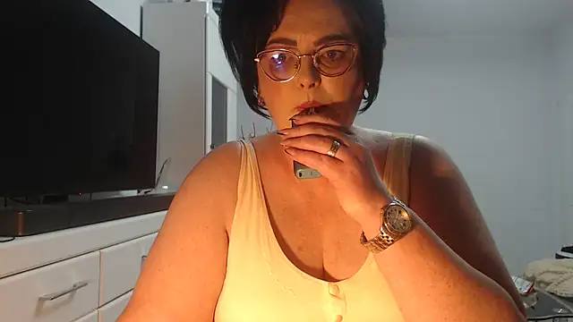 Snapshot of Amandamuller1982 chatting on 14, 5, 2026 Amandamuller1982 online show from 14, 5, 2026