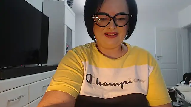 Snapshot of Amandamuller1982 chatting on 12, 7, 2026 Amandamuller1982 online show from 12, 7, 2026